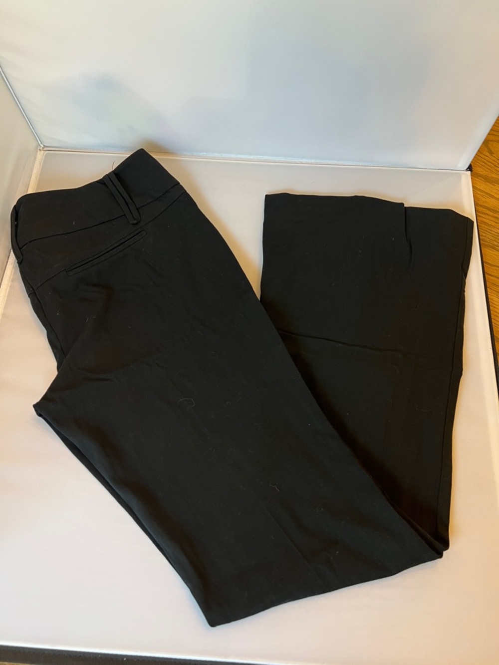 bebe Black Slim Fit Low Rise Dress Pants with Flared Cuff. Size 8 - Picture 5 of 12